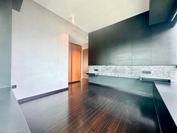 8 Saint Thomas (D9), Condominium #536661151